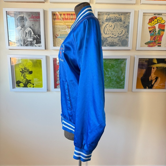 Must have Vintage 80s satin team bomber - Picture 3 of 12
